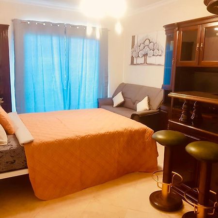 Plaza Near Forum Madeira - Rooms For Rent Funchal  Extérieur photo