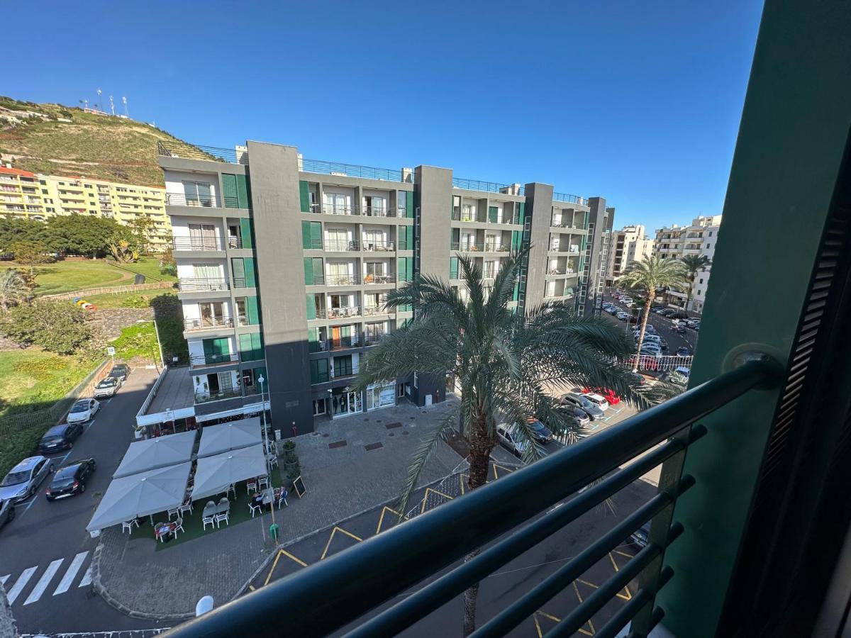 Plaza Near Forum Madeira - Rooms For Rent Funchal  Extérieur photo